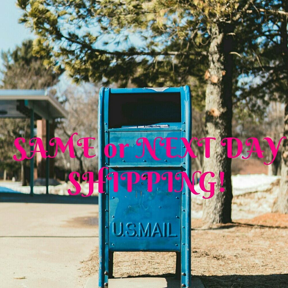 FAST SHIPPING💕